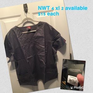 Dickies contemporary v neck scrub set of 2